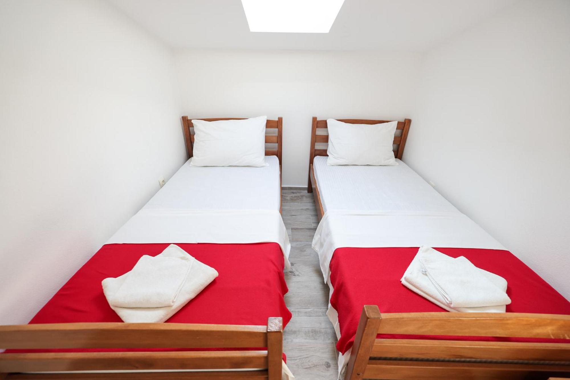 Rooms Malic Петркане Стая снимка