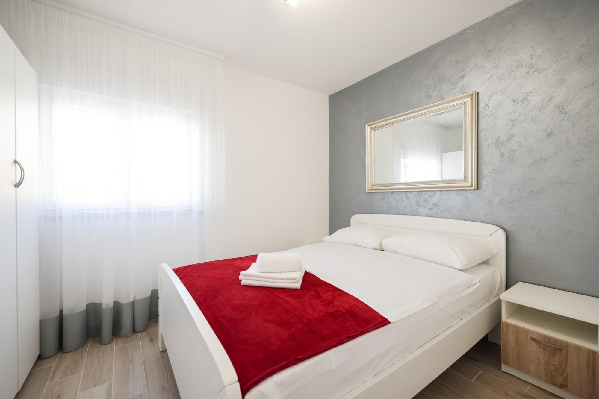 Rooms Malic Петркане Стая снимка